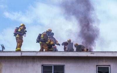 Pomoc dla Polaków w Niemczech po pożarze mieszkania: perspektywa rzeczoznawcy budowlanego